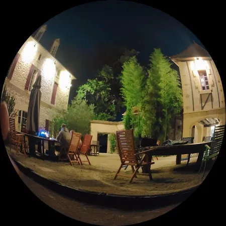 Domaine Au Marchay Bed & Breakfast