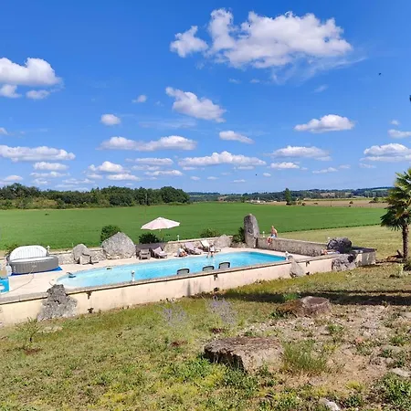 Domaine Au Marchay Bed & Breakfast
